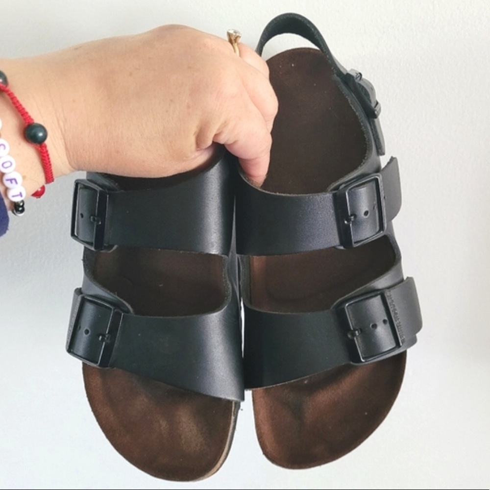 BIRKENSTOCK black leather 3-strap sandals with heel strap size 7.5